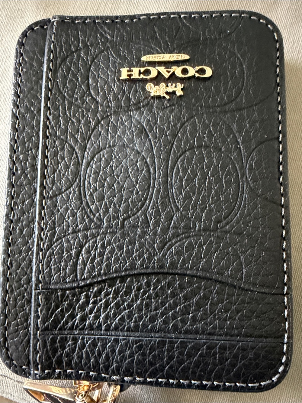 Coach Black Pebbled Leather Zip Card Case with Gold Logo - Picture 7 of 7